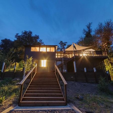Rivers Breeze Relaxing Riverside Cabin With Private Suite Kayaks ヒールズバーグ エクステリア 写真