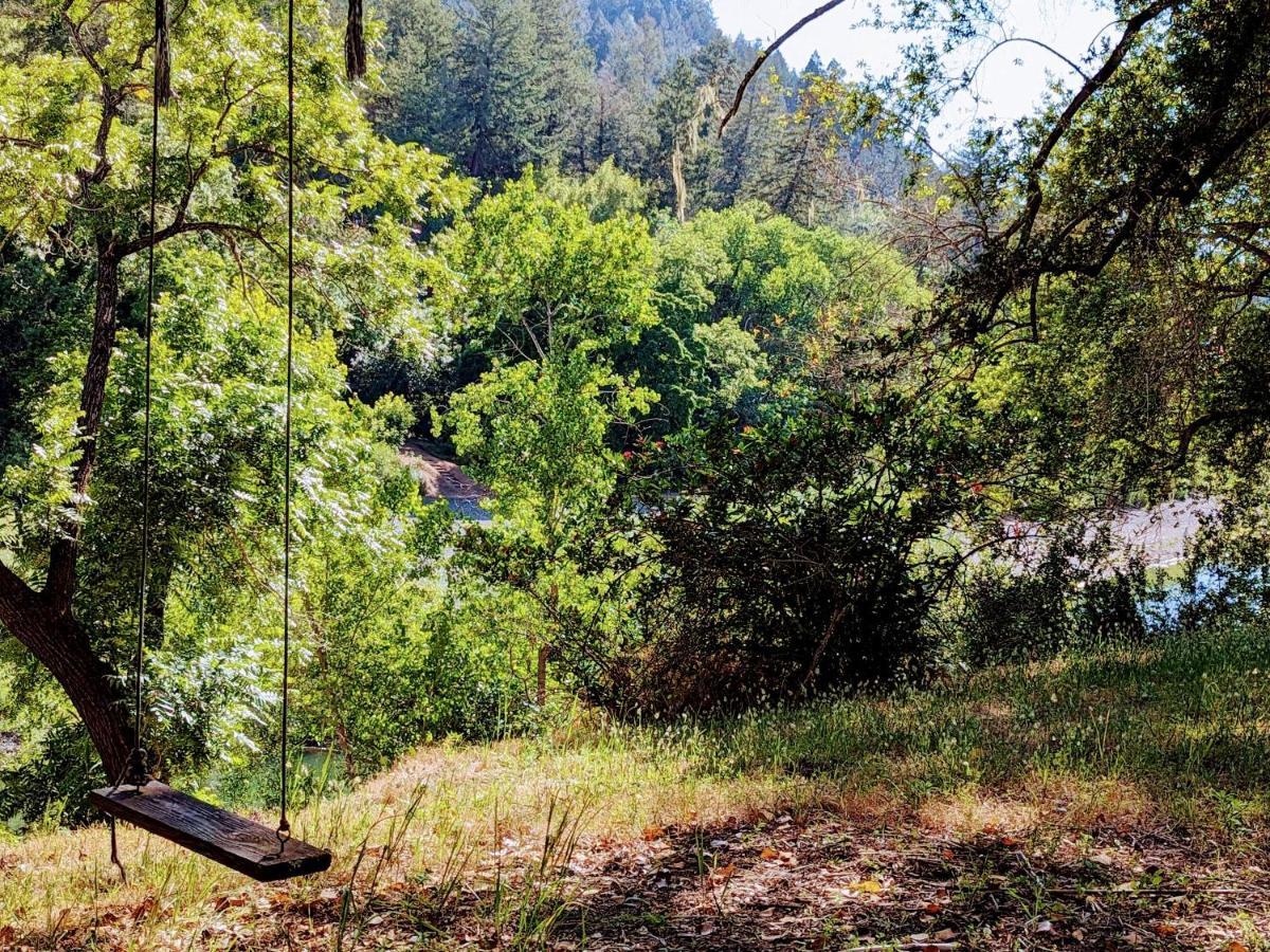 Rivers Breeze Relaxing Riverside Cabin With Private Suite Kayaks ヒールズバーグ エクステリア 写真